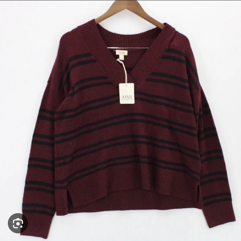 EUC Ana sweater size M